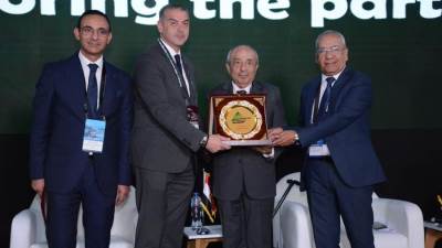 قمة مصر الدولية لوسائل التنقل الكهربائية تختتم أعمالها وتوصي بدعم الابتكار في الصناعات المرتبطة وتحسين البنية التحتية وتعزيز استراتيجيات الأمن السيبراني