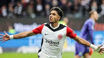 عمر مرموش يدخل اهتمامات برشلونة لتعويض رحيل ليفاندوفسكى