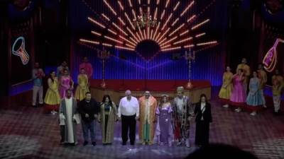 بالصور.. تركى آل الشيخ يشيد بمسرحية "الف تيتة وتيتة" ويمد عرضها يوماً إضافياً بموسم الرياض