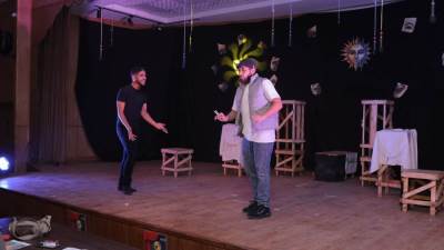 إسدال الستار على عروض مهرجان بؤرة المسرحي بجامعة دمنهور في دورته الثانية بثلاث عروض مسرحية