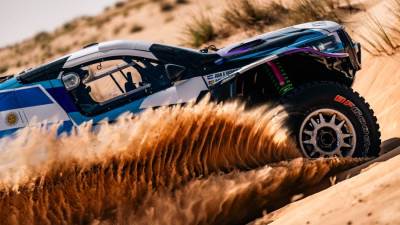 استكمال التحضيرات النهائية لانطلاق رالي دبي الصحراوي