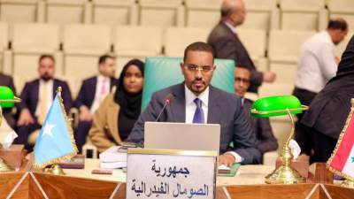 السفير إلياس شيخ عمر أبو بكر يترأس وفد الصومال المشارك في اجتماع وزراء العدل العرب بالقاهرة