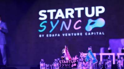منتدى «Startup Sync» يناقش أسس ومتطلبات نجاح مناخ عمل بيئة الشركات الناشئة 