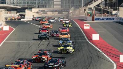 "دبي أوتودروم" تحتفل بالذكرى العشرين لتأسيسها بحضور أكبر عدد من المشاركين في سباق "ميشلان 24 ساعة في دبي" 
