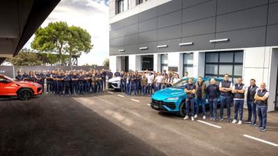 لامبورجينى تحتفل بتحقيق أفضل مستويات الأداء والرضا للعاملين للعام الـ 12 على التوالى 