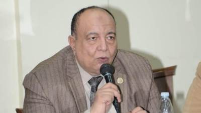 رئيس الاتحاد العربي للتعليم والبحث العلمى: تضمين مادة حقوق الإنسان في التعليم.. ضرورة لتحقيق التنمية الشاملة