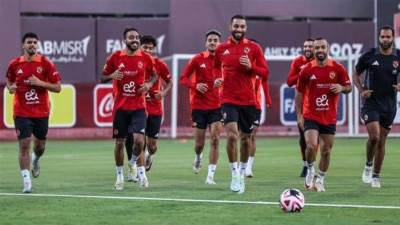  الأهلي يقرر زيادة أسعار تذاكر مباراة بيراميدز للحد الأقصى ويمنح الضيف ٨% فقط من مقاعد المقصورة