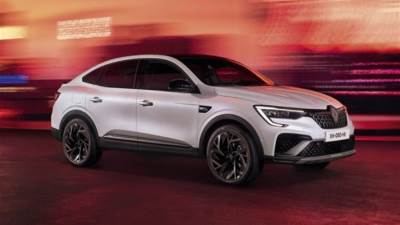 رينو أركانا 2025: تناغم مثالي بين الأناقة الرياضية والتكنولوجيا المتقدمة لقيادة استثنائية