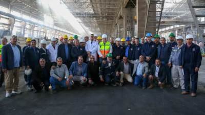 وزير قطاع الأعمال العام في جولة ميدانية موسعة بمصانع مجمع الألومنيوم بنجع حمادي