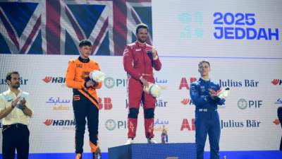 فريق مازيراتي إم إس جي ريسينج يعتلي منصة التتويج للمرة الأولى هذا الموسم خلال مشاركته في سباق جدة إي بري