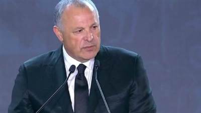 أبو ريدة يطالب بتطوير الفار في الدوري المصري والشركة المسئولة تتهرب 