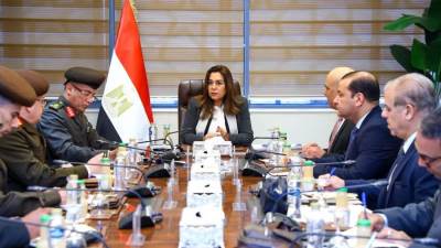 وزيرة التنمية المحلية تتابع جهود الربط بين منظومات تقنين أراضى الدولة والتصالح علي مخالفات البناء 