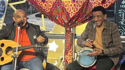 العواد إيهاب السنارى وعازف الإيقاع علاء الجمل يحيون حفلات وردة الشيخ زايد