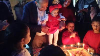 لواء د.مجدى أبو المجد قائد قوات المظلات السابق يحتفل بعيد ميلاد ابنته “جنة”