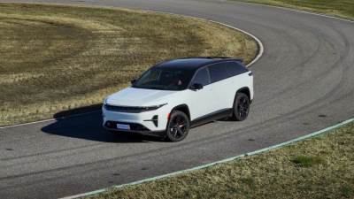 ستيلانتس تكشف عن: STLA AutoDrive تقنية القيادة الذاتية بدون استخدام اليدين وبدون الحاجة إلى التركيز البصري لعصر جديد من راحة القيادة