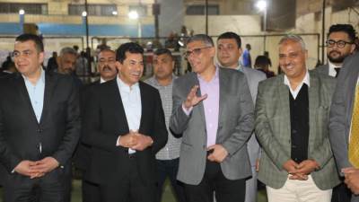 في ليلة رمضانية.. وزير الشباب ومحافظ الجيزة يفتتحان الملعب الخماسي بمركز شباب الجيزة " الساحة الشعبية"