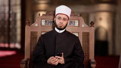 وزير الأوقاف ينعى ضحايا حادث اصطدام قطار ركاب بحافلة ركاب في الإسماعيلية