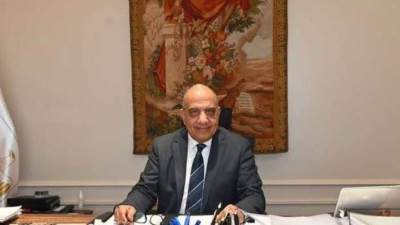 وزير الكهرباء يوجه بسرعة الاستجابة لشكاوى المواطنين