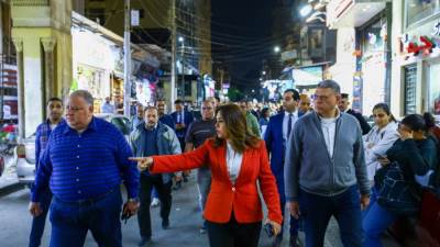 جولة ليلية مفاجئة لوزيرة التنمية المحلية في مصر الجديدة لبحث شكاوى المواطنين