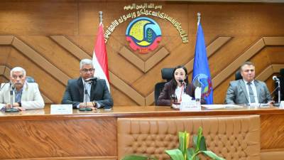 محافظ البحيرة تعقد اجتماعًا موسعًا لتكثيف جهود التوعية وزيادة معدلات توريد القمح المحلي