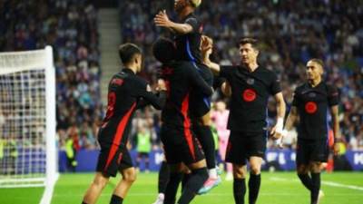 برشلونة يتوج بلقب الدوري الإسباني للمرة الـ28 فى تاريخه بعد فوزه على إسبانيول