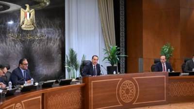 مدبولى يكلف وزير التعليم بدراسة إعادة هيكلة مدارس "دبلوم التجارة".. لتحويلها لتكنولوجية حديثة