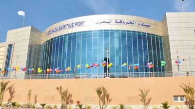 إغلاق ميناء الغردقة البحرى لسوء الأحوال الجوية وشدة الرياح وارتفاع الأمواج