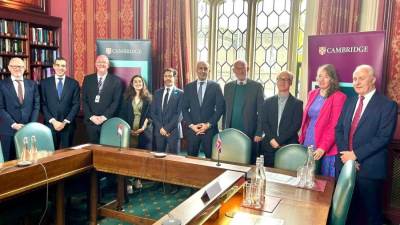 لأول مرة.. "التعليم" تتعاون مع جامعة كامبريدج لتدريب المعلمين وتطوير تدريس "الانجليزية"