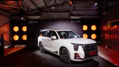 قرقاش موتورز تكشف عن طرازي"جي إس 8" الهايبرد وترافيلر 2026