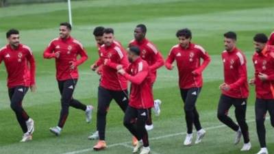 زيزو وتريزيجيه ووسام في هجوم الأهلي أمام بالميراس