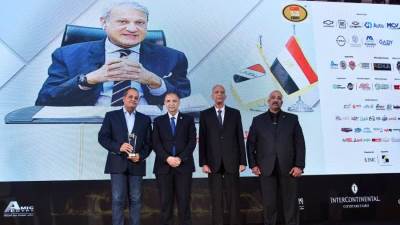 تكريم د. خالد شديد ضمن الشخصيات الأيقونية بإحتفالية سيارة العام مصر 2025