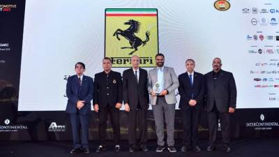 علامة (فيرارى – Ferrari) تفوز بلقب سيارة العام 2025 الرياضية من لجنة صاحفى سيارات مصر 