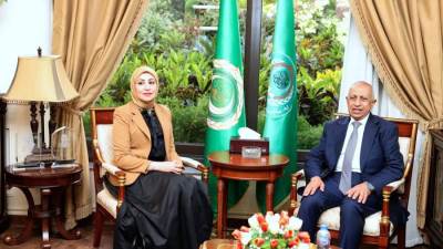 رئيس الأكاديمية العربية يستقبل القنصل الليبي ياسمينة المسماري