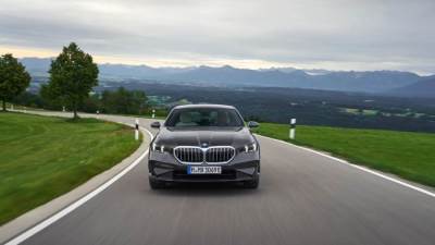 "جلوبال أوتو للسيارات" تقدم النسخة BMW 520i Luxury الجديدة ذات المحرك ١.٦ لتر رباعي الاسطوانات في السوق المصرية