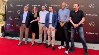 عز العرب ستار تفتتح أحدث مركز موسمي لتجربة قيادة سيارات مرسيدس- بنز مصر في الرحاب