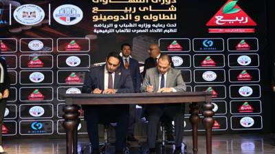 بجوائز مليون جنيه.. وزير الشباب والرياضة يطلق دوري القهاوي للطاولة والدومينو في نسخته الأولى