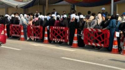 توافد كبير للناخبين على لجان مدرسة محمد كُريم الابتدائية بالجيزة لليوم الثانى