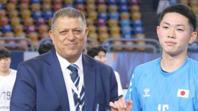 رئيس الاتحاد الدولي يحضر مباراة مصر والبحرين بمونديال ناشئين اليد 