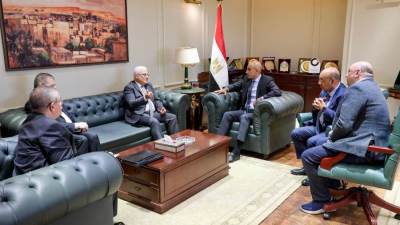 وزير التعليم يبحث مع رئيس " القومية للتأمين" توسيع مظلة التأمينات الاجتماعية للعاملين بالوزارة