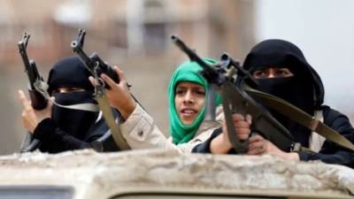 مركز PTOC Yemen يكشف أخطر تشكيل نسائي للحوثيين: الزينبيات.. جهاز قمعي يعتقل ويعذب النساء ويدير شبكات تجسس وتهريب