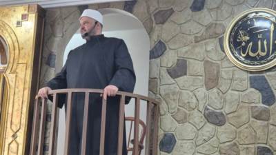 د. إبراهيم نجم يلقي خطبة الجمعة من المسجد الكبير بمدينة ريو دي جانيرو بالبرازيل