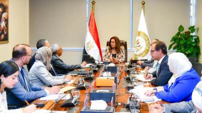 وزيرة التنمية المحلية تلتقي ممثلى الجهات المنظمة لإحتفالية الإفتتاح الرسمى للمتحف المصرى الكبير 