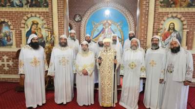 الأنبا باخوميوس يزور دير القديس مارمرقس الرسول بالعلمين 