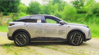 العرض الأول على مستوى العالم: بدء الاختبارات العملية للنموذج الأولي الذي يتضمن نظام البطارية الذكي المتكامل المبتكر