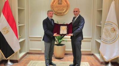 السفير الإيطالي بالقاهرة يشيد بالتعاون المثمر في مجال التعليم الفني