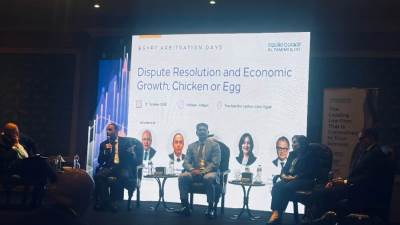 رئيس بورصة مصر فى حلقة نقاشية حول آليات تسوية المنازعات