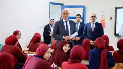 وزي التعليم يقوم بجولة مفاجئة في عدد المدارس بالفيوم لمتابعة سير العملية التعليمية