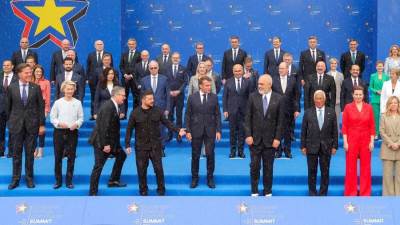 مستشارة بالناتو: القلق الأوروبي لا يرتبط بروسيا وحدها بل برغبة القارة في دفاع مشترك