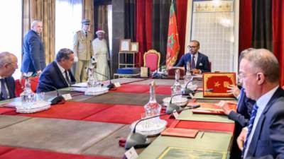 رئاسة ملك المغرب للمجلس الوزاري: تجسيد لقدرة المغرب على الجمع بين الاستقرار السياسي والطموح الاقتصادي والتجديد الديمقراطي