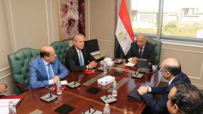 وزير الكهرباء يبحث مع خبراء المواد النووية إنشاء أول مجمع وطني لاستخلاص المواد والعناصر الحرجة من الخامات الأرضية